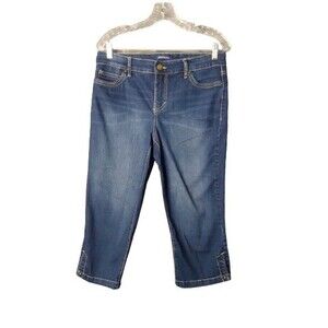 Bandolino Mandie Capri Jeans Size 6 Stretch Medium Wash Denim Snap Calf Crop